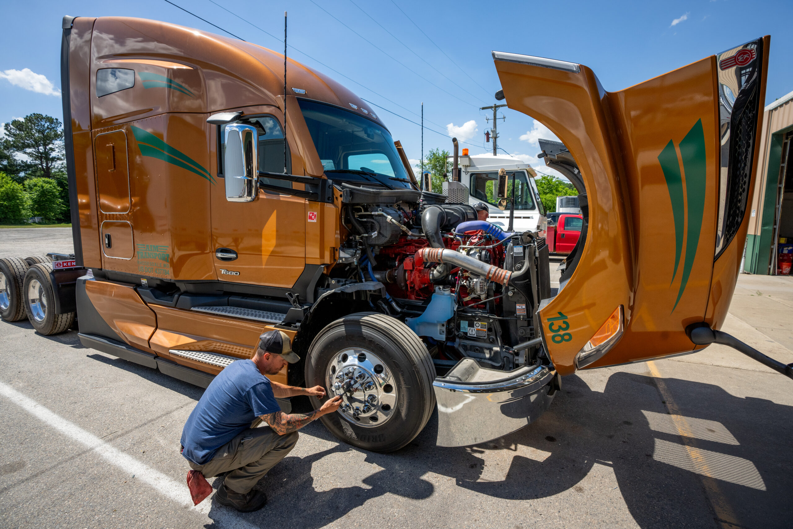 AIM Transport. Fleet Maintenance Technician.